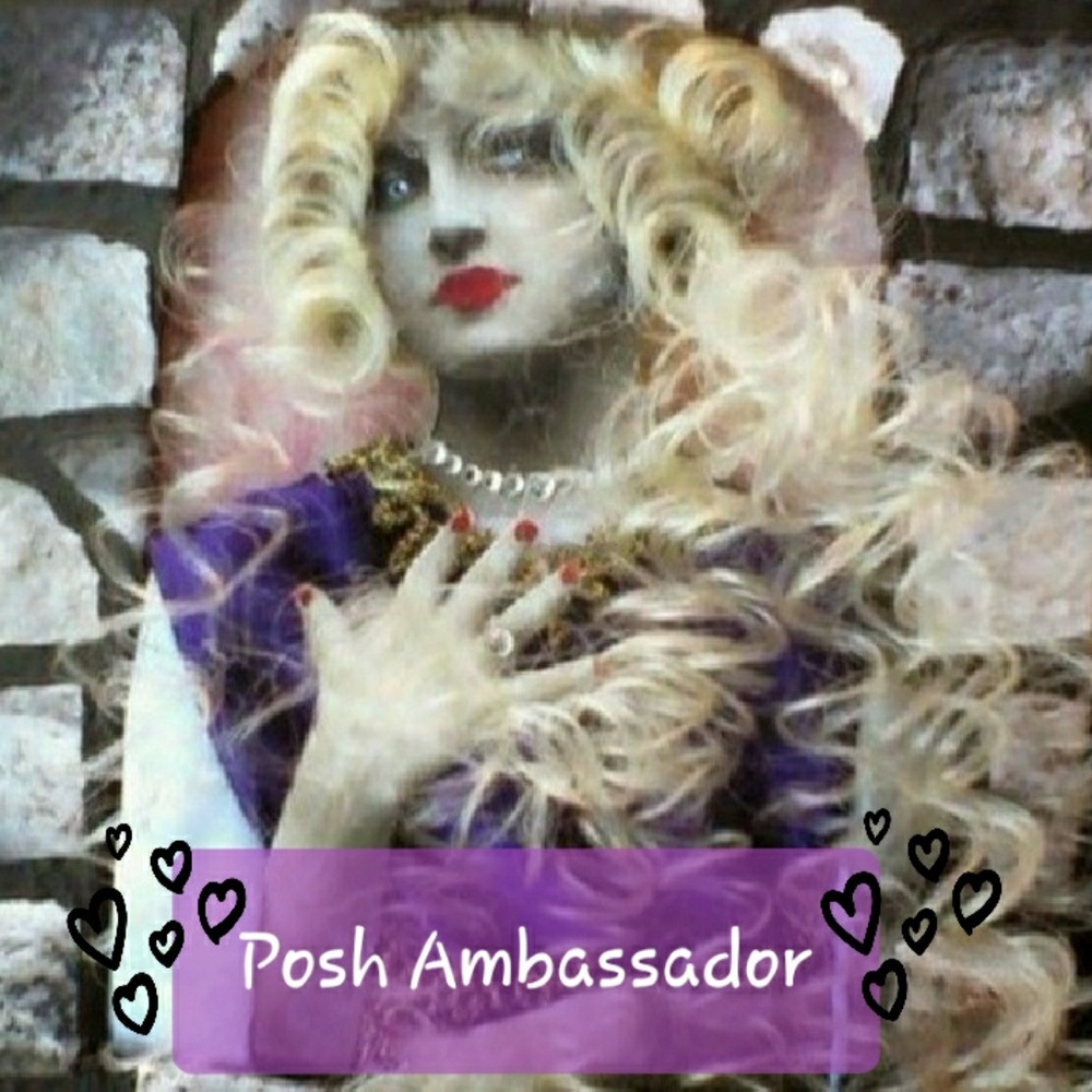 Meet your Posher, Deborah